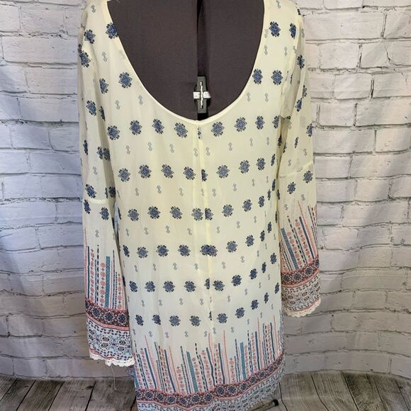 Xhilaration Blue Coral Paisley Dress Crochet Tipped Bell Sleeves Size L - Picture 3 of 8